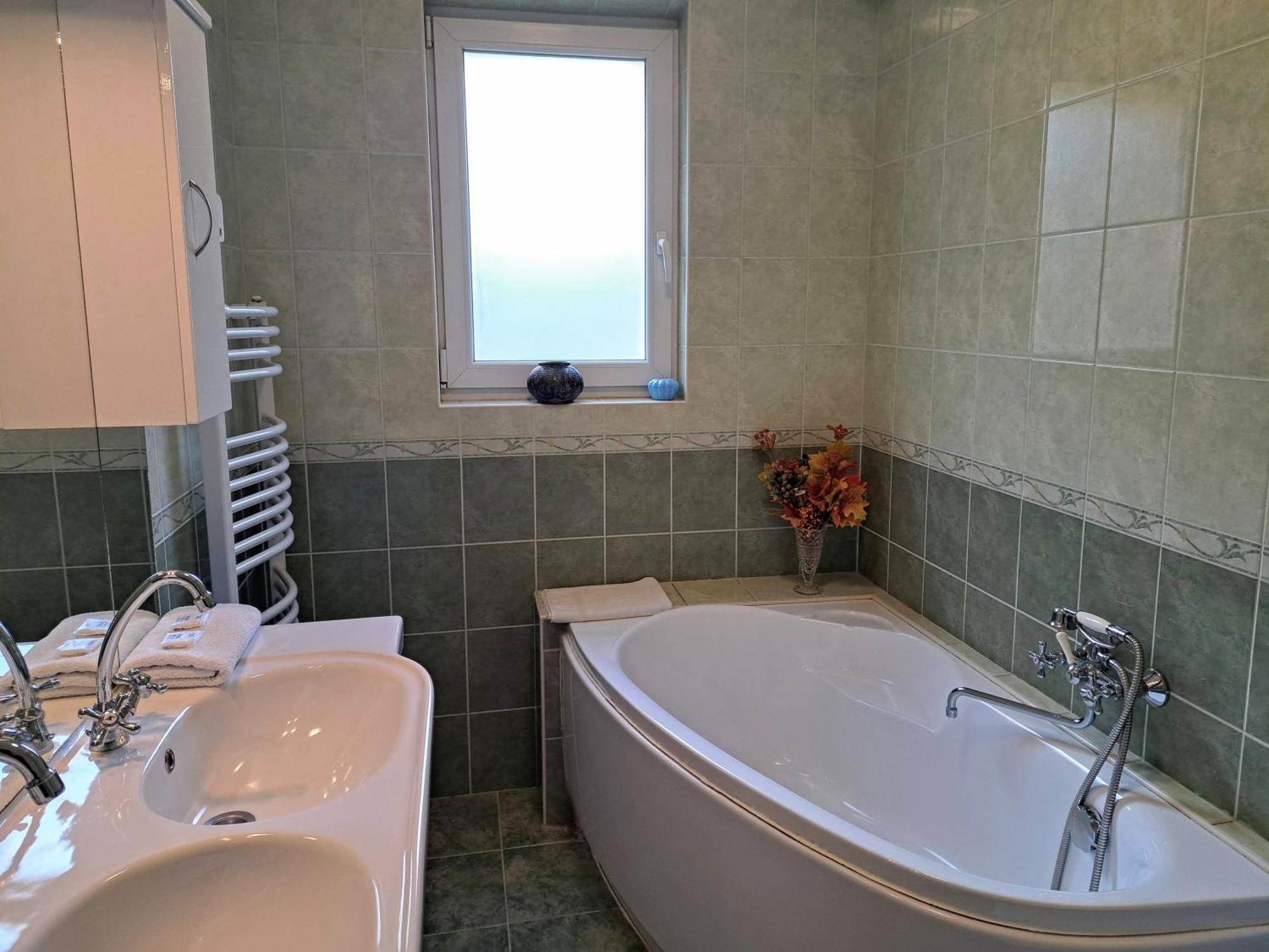 Orient Apartmanhaz 3* Eger